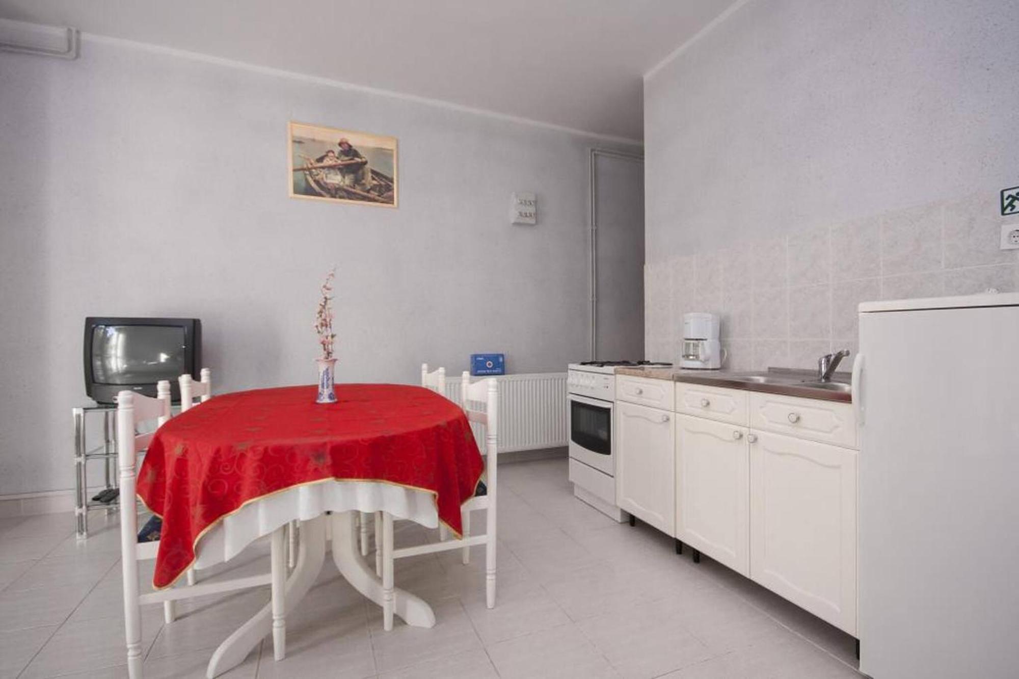 Apartments Zdenka โบรดาริตซา ภายนอก รูปภาพ